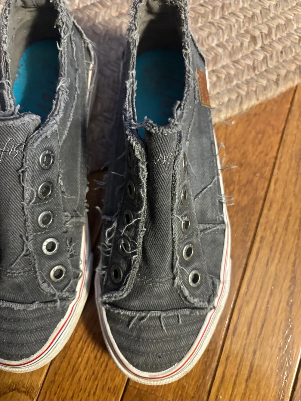 Frayed Low-Top Canvas Slip-On Sneakers - Gray - Picture 2 of 4